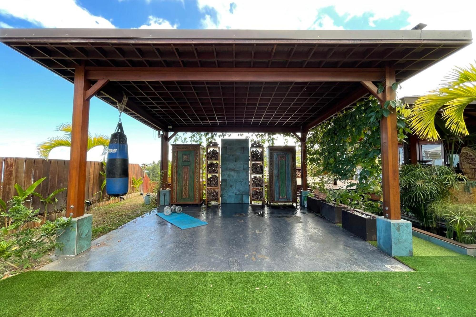 Villa Manuiti, Balinese Luxury Home - Private Swim Spa, Ocean View - Ofyr Bbq - Koi Pond Punaauia (Tahiti) Exterior foto